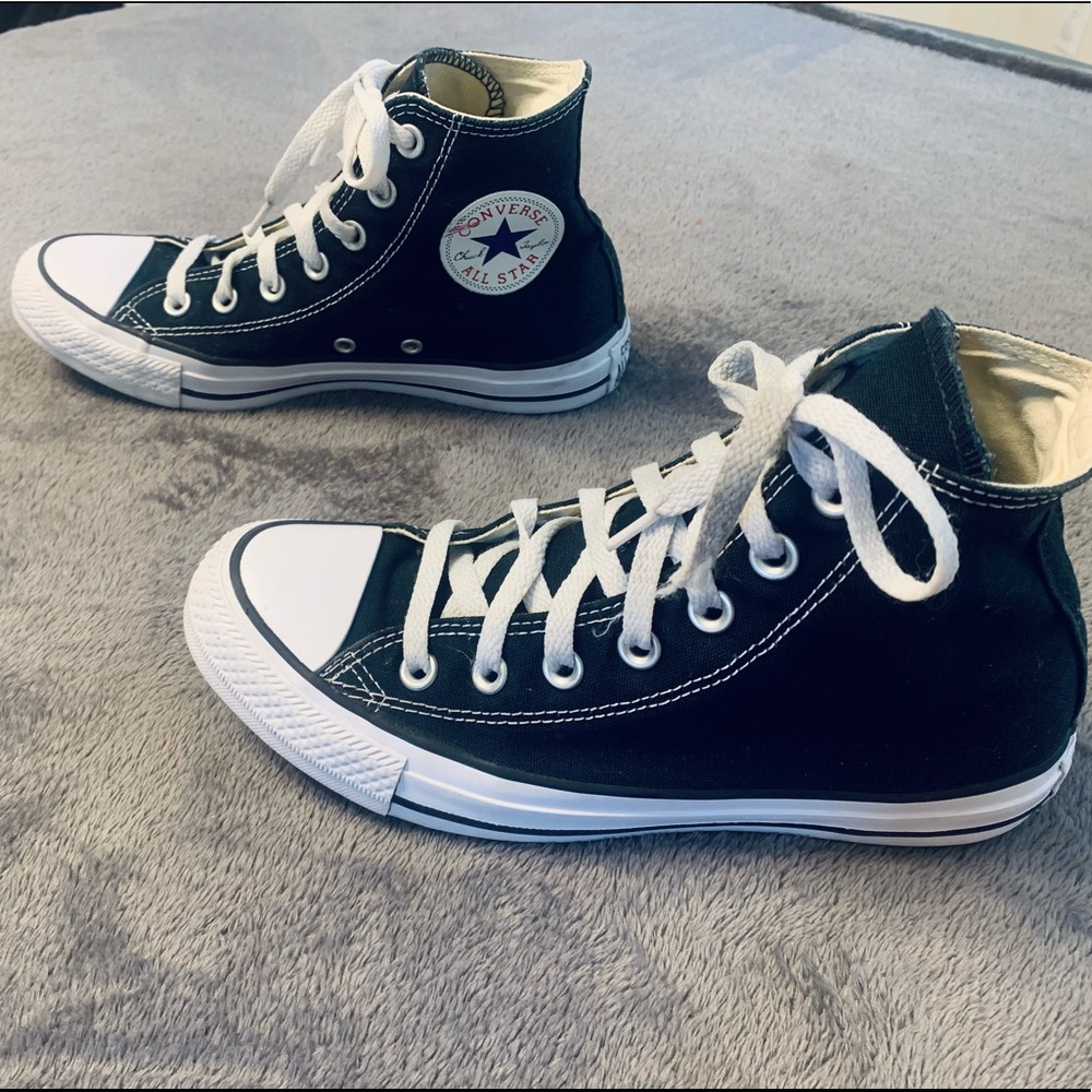 Black High Top Converses Size Womens 7 Men’s 5